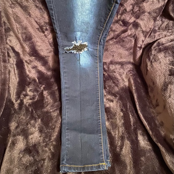 VIP Jeans - Picture 3 of 5